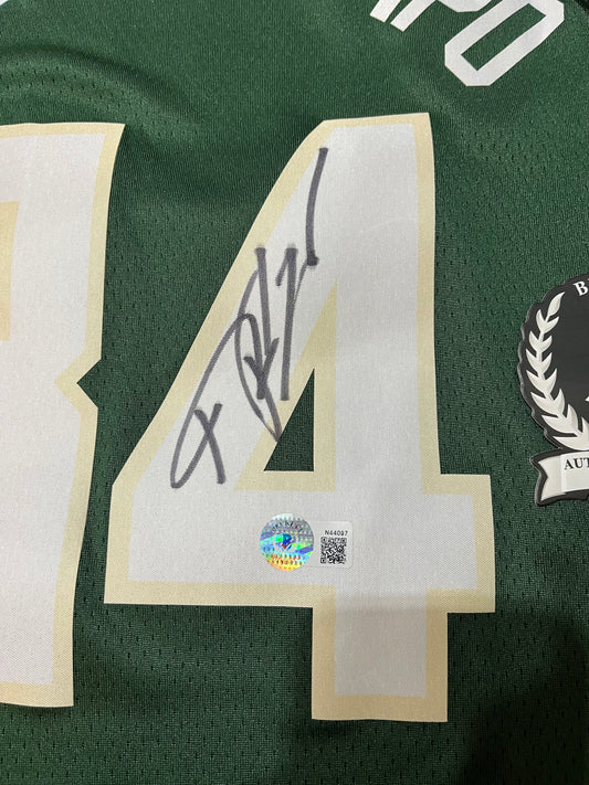 (Antetokounmpo)signed jersey