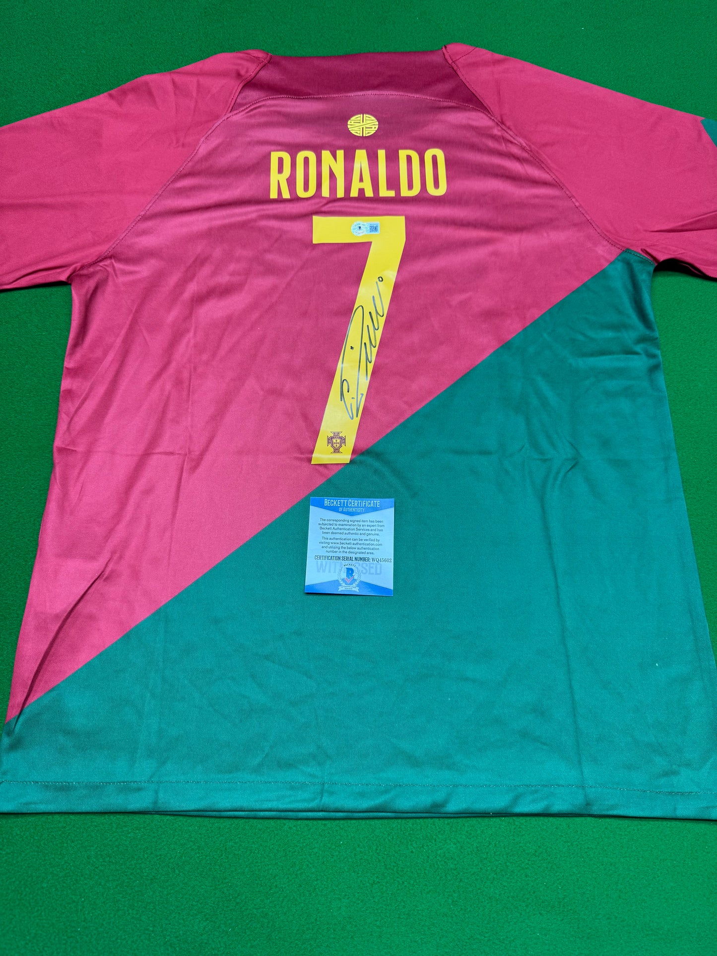 (Ronaldo)signed jersey