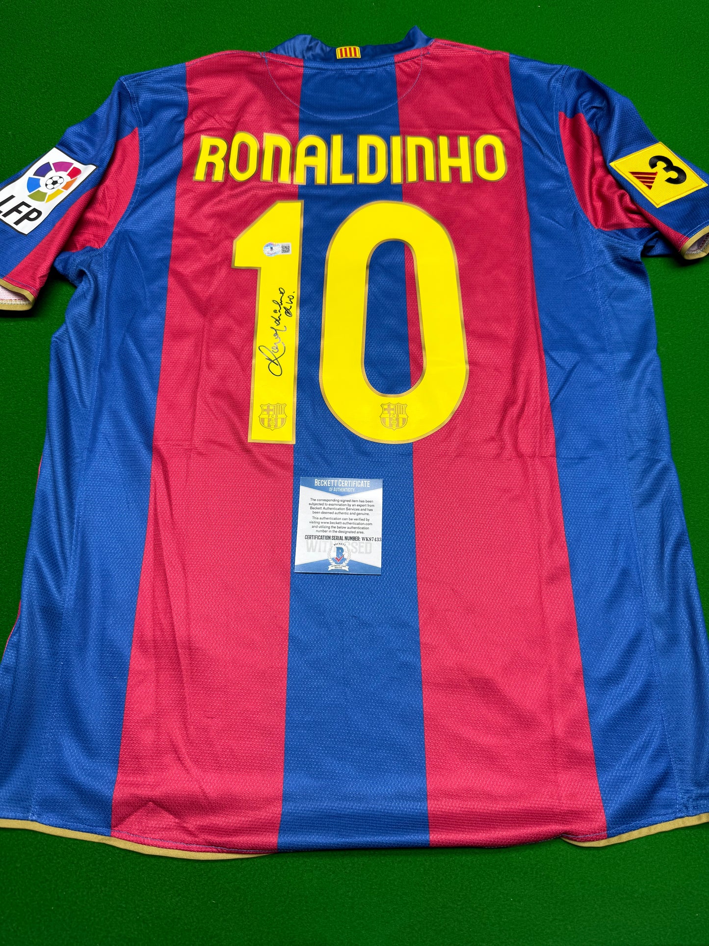 (Ronaldinho)signed jersey