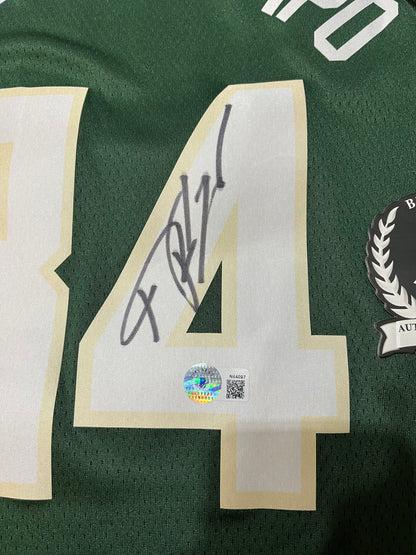 （Antetokounmpo）signed jersey