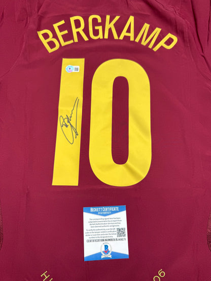 （Bergkamp） signed jersey