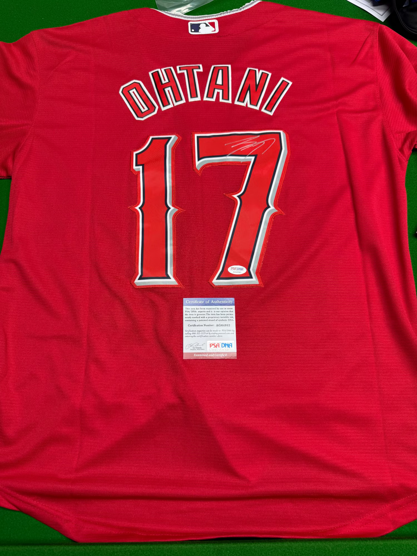 （Ohtani）signed jersey
