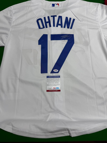 （Ohtani）signed jersey