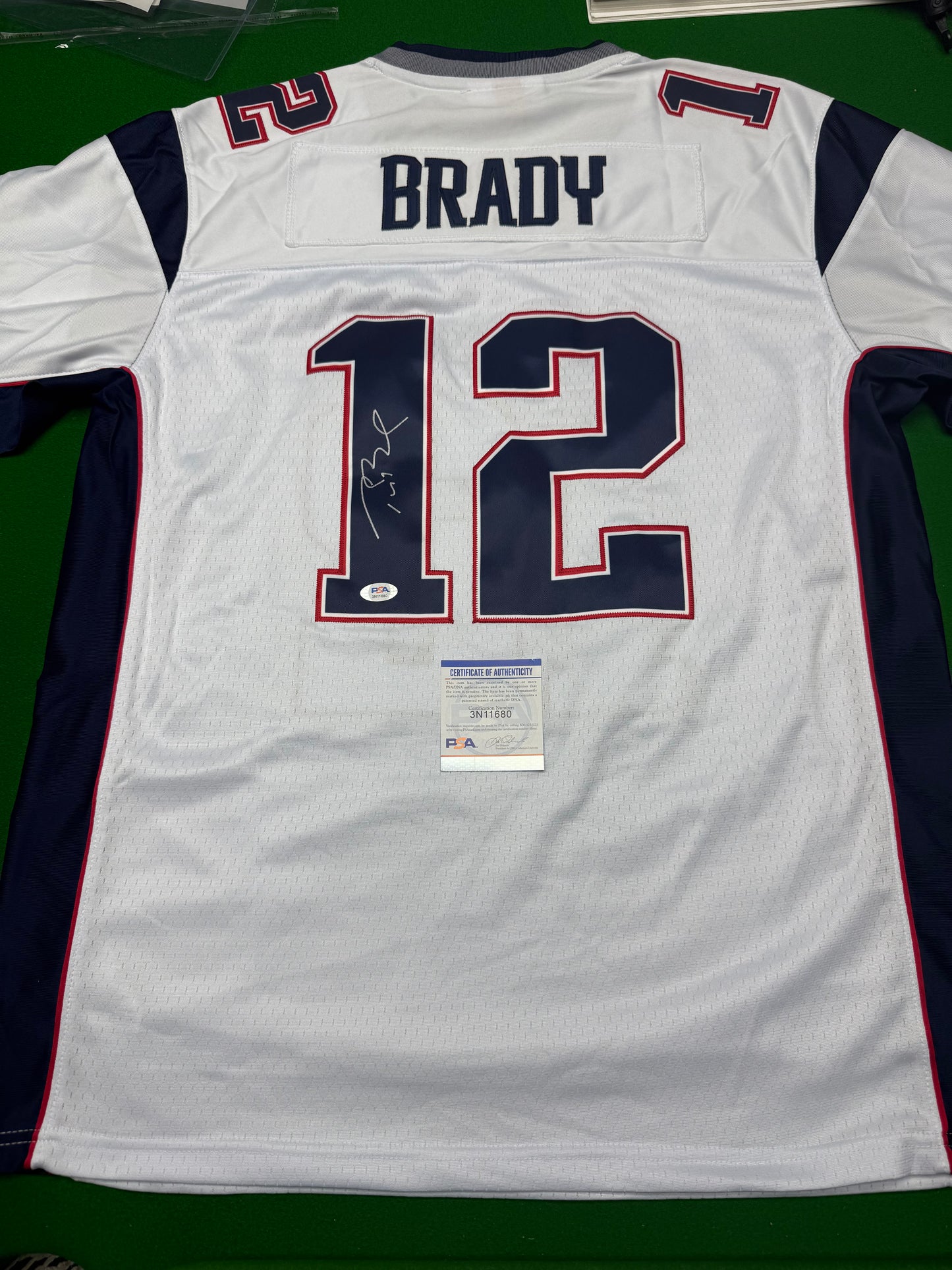 （Brady）signed jersey